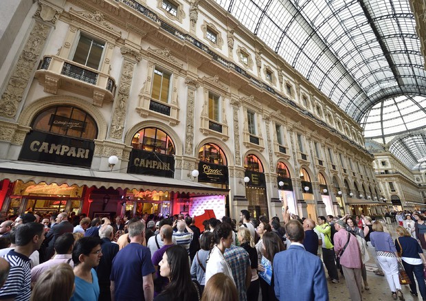 Photo of Record turisti a Milano: nel 2017 si sono registrate oltre nove milioni di persone!
